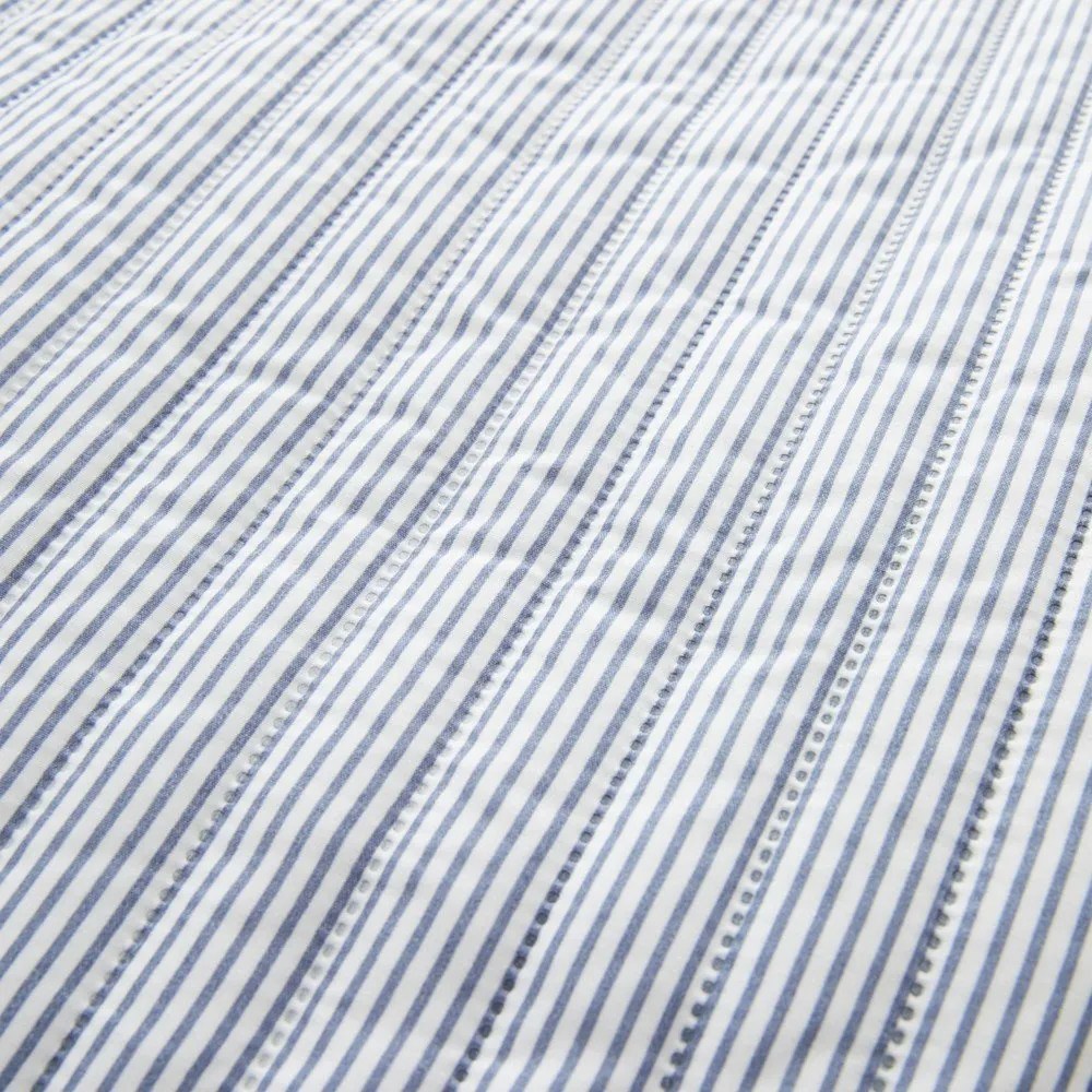 Modrý prešívaný pléd 220x230 cm Stripe – Catherine Lansfield