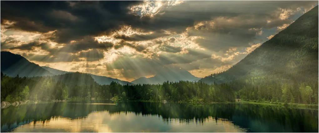 Obraz jazera s presvitajúcim slnkom (120x50 cm)