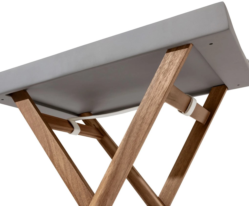 Odkladací stolík s polycementovým podnosom