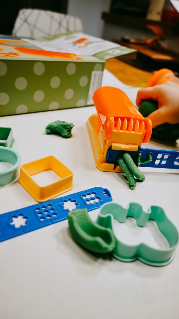 Hravá modelína – štartovacia súprava – zelená