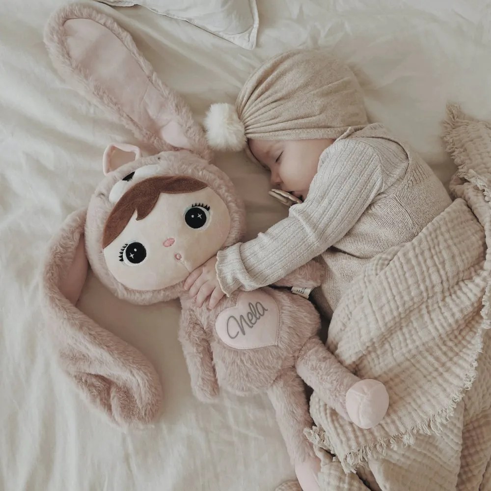Bábika králik ružový s menom Zája
