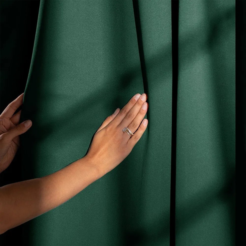 Tmavozelený zatemňovací termo záves 140x270 cm Pleat – Restilo