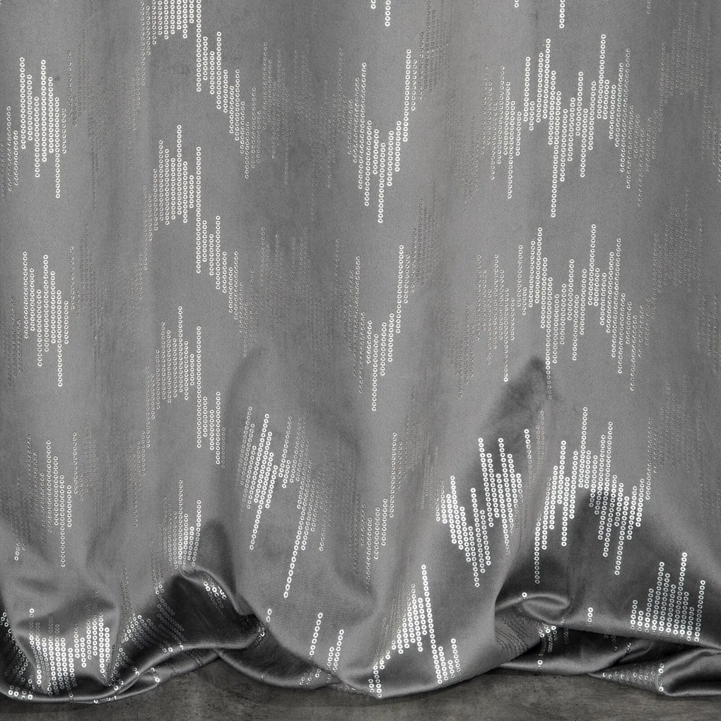 ZATEMŇOVACÍ ZÁVES NA KRÚŽKOCH CHILL 140X250 CM STRIEBORNÁ