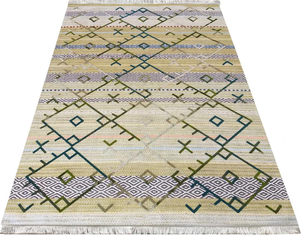 Originálny zelený koberec v etno štýle s farebným vzorom