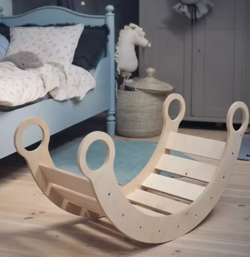 Montessori drevená hojdačka prírodná M Čierna