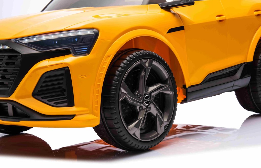 Detské elektrické vozidlo Audi SQ8 - žltá