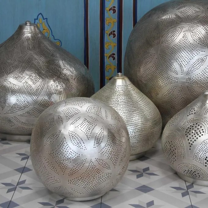 Stolová strieborná lampa Qahira D33