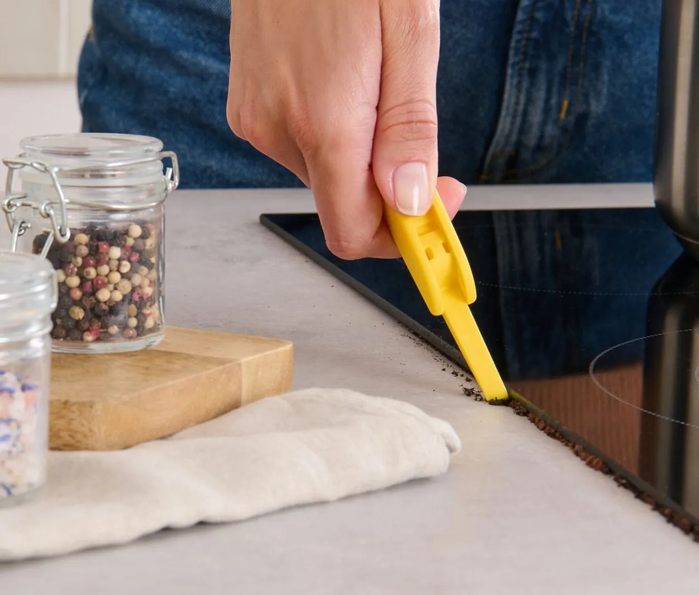 Čistiaca kefka 3 v 1