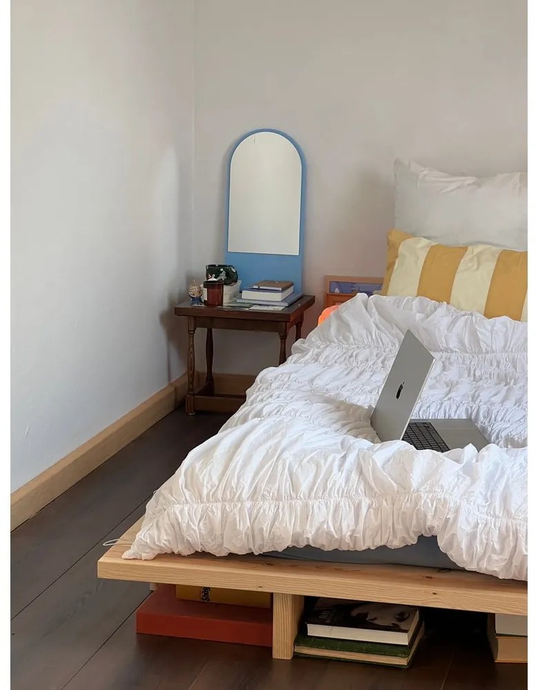 Jednolôžková posteľ z borovicového dreva s roštom v prírodnej farbe 90x200 cm Japan – Karup Design