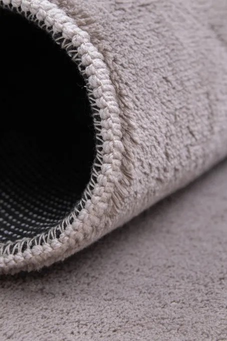 Protišmykový koberec PLUSH béžový