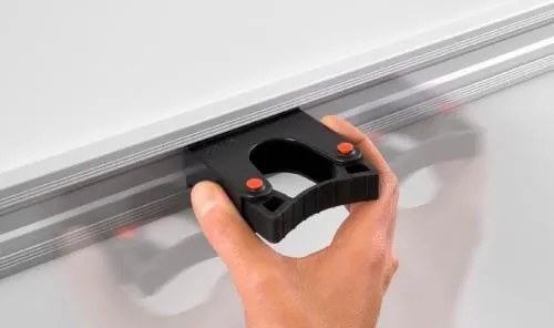 Goodhome DRŽÁK NA KOŠŤATA, SMETÁKY, METLY A MOPY, posunovací, 4 sloty RIM