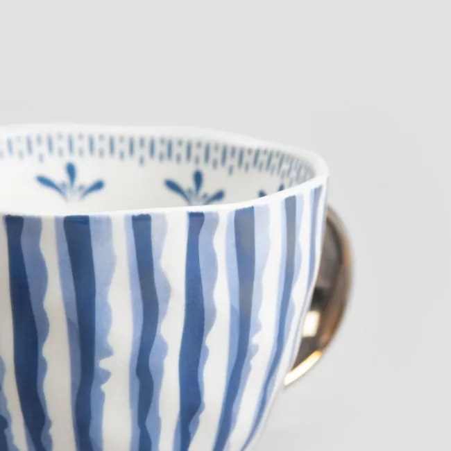 Šálka ARWAL s pruhmi, modrá 733536 450 ml