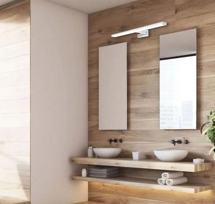 Kúpeľňové svietidlo 15W 68,5CM APP370-1W strieborné