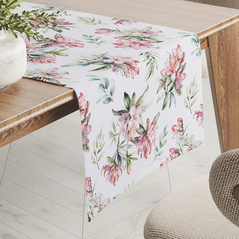 Biante Teflónový behúň na stôl TF-134 Akvarelové kvety rododendrónu na bielom 35x140 cm