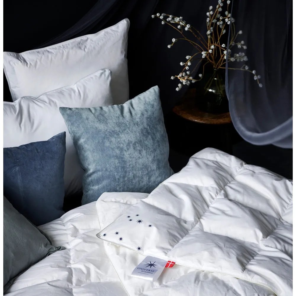 Letná prikrývka s páperovou výplňou 200x220 cm Capella Cool – Universe of Sleeping