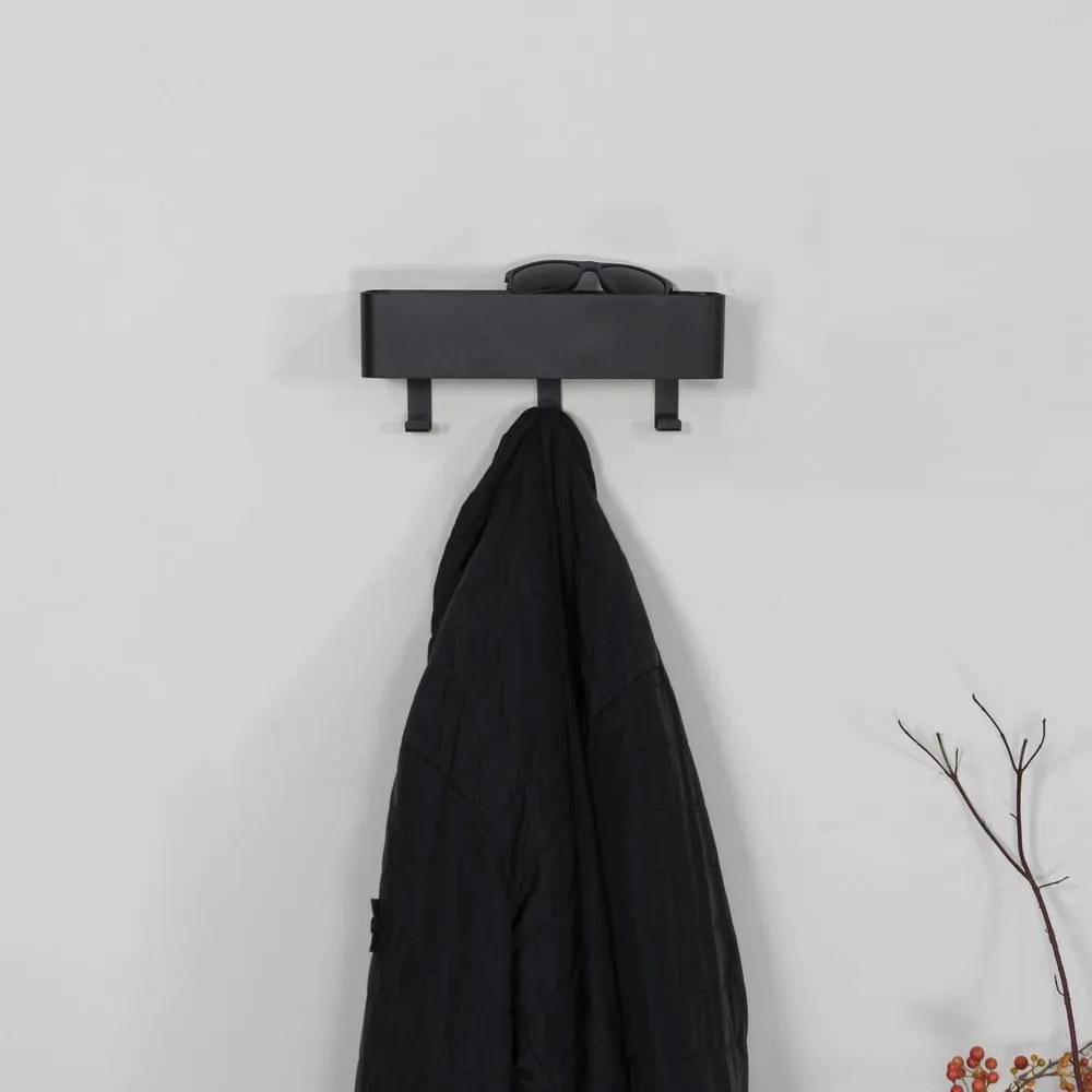 Čierny kovový nástenný vešiak s poličkou Dax Play – Spinder Design