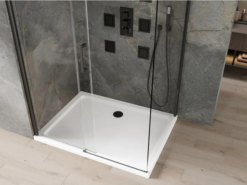 Mexen Omega, sprchovací kút s posuvnými dverami 110 (dvere) x 100 (stena) cm, 8mm číre sklo, čierny profil + slim sprchová vanička biela s čiernym sifónom, 825-110-100-70-00-4010B