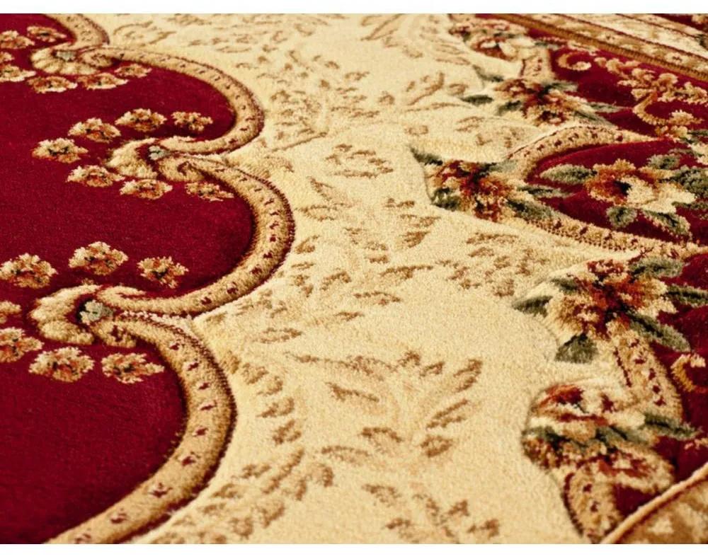**Kusový koberec klasický vzor bordó 120x170cm
