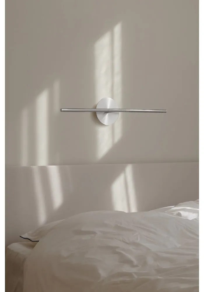 Kovové LED stmievateľné nástenné svietidlo v striebornej farbe Omni Wall – UMAGE