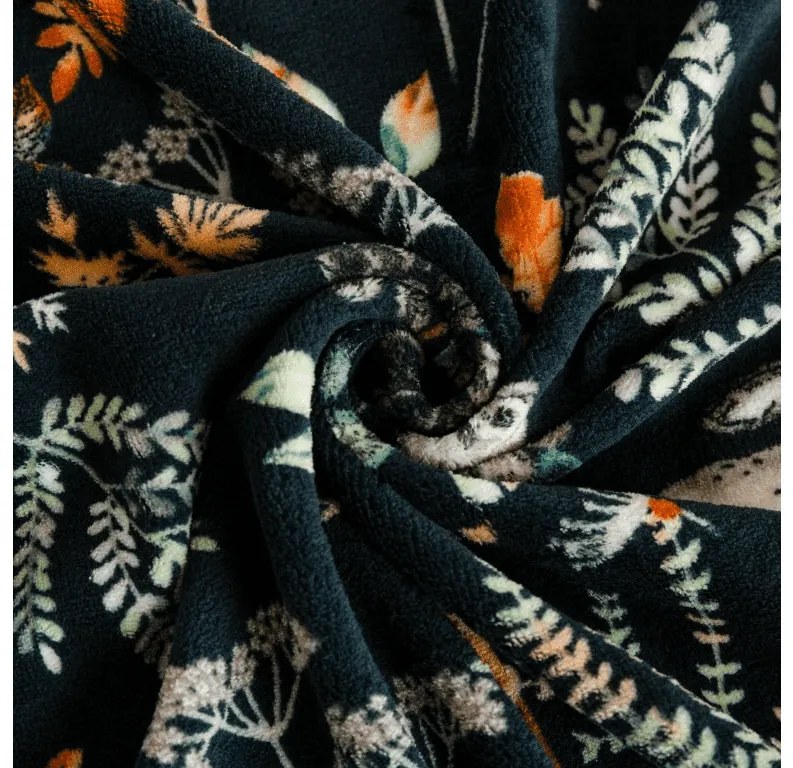 Mikroplyšové obliečky THE FOX AND THE HARE tmavo zelené Rozmer obliečok: 2 ks 70 x 90 cm | 200 x 220 cm