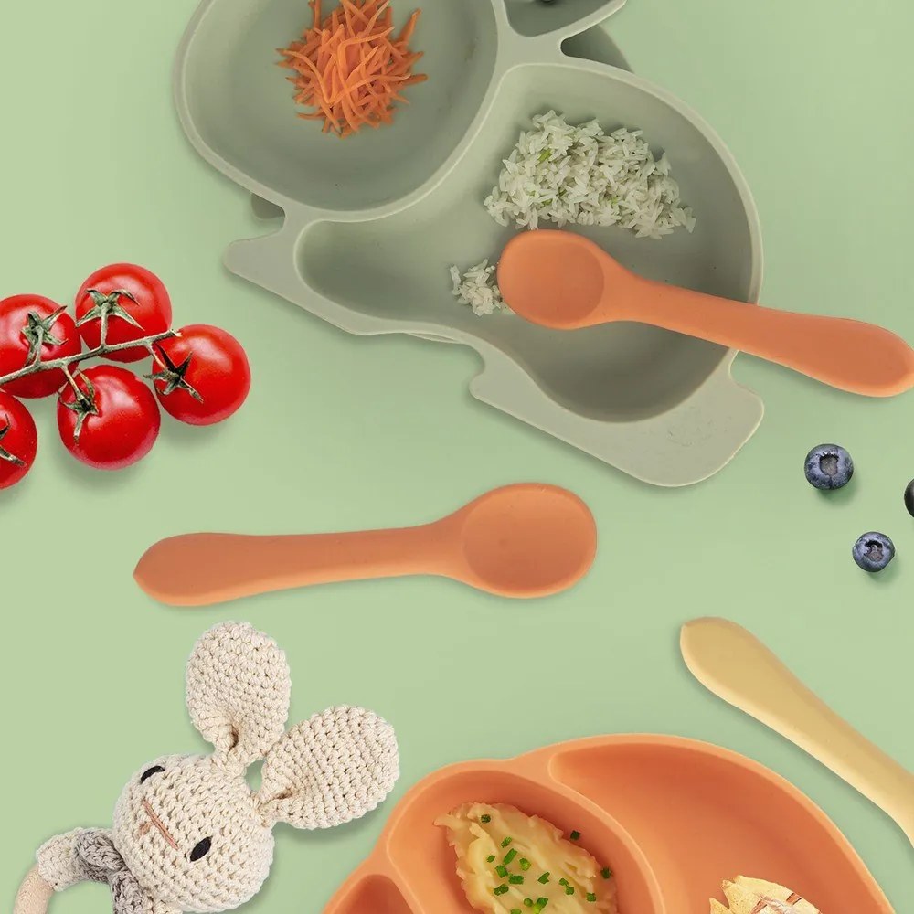 Oranžová detská lyžička zo silikónu – Orion