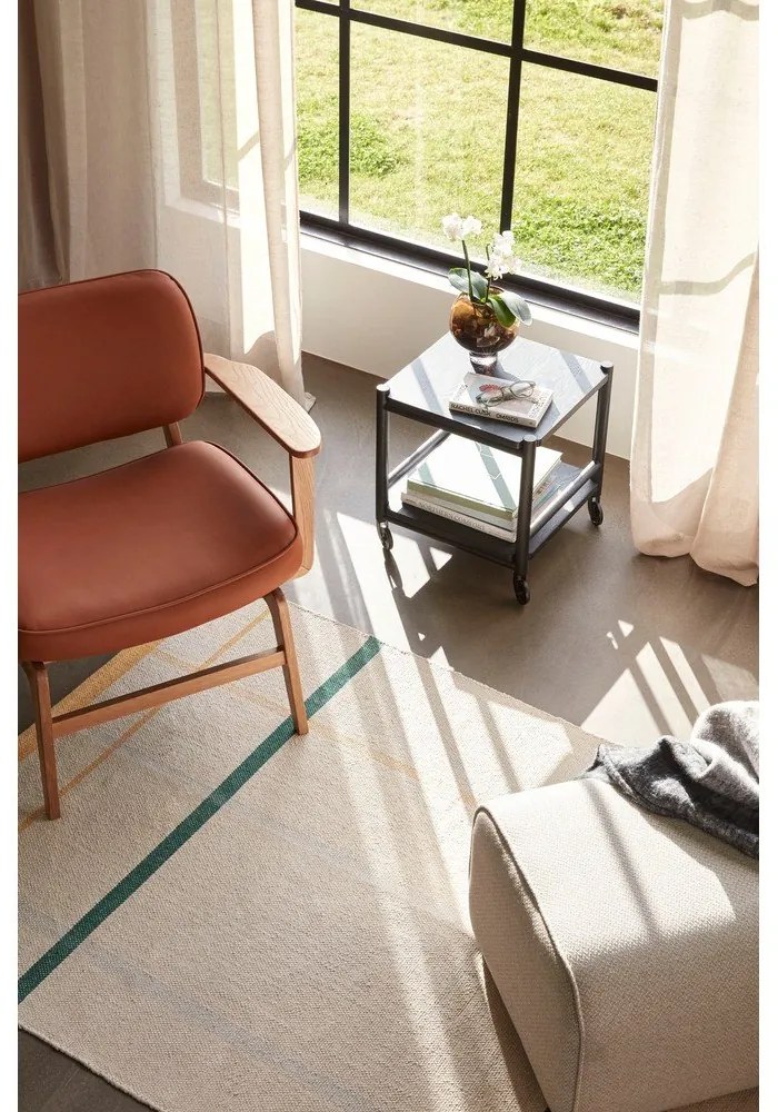 Oranžové kreslo z imitácie kože Hübsch Haze