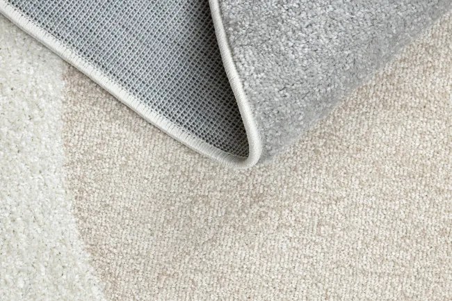 Koberec FUSION Shape 5706 biely / svetlosivý / zlatý