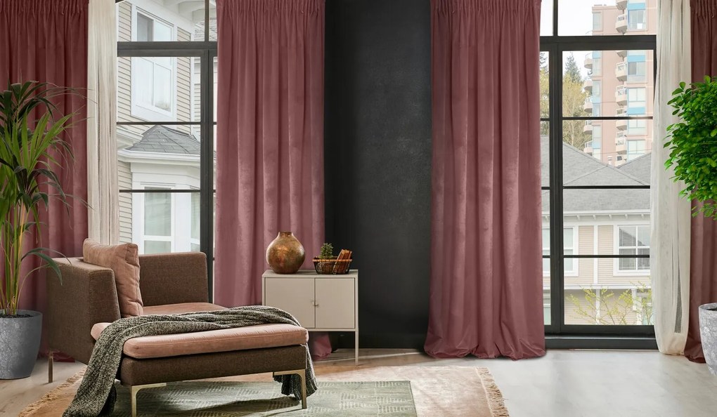 ZATEMŇOVACÍ ZÁVES NA PÁSKE ROSA 140X270 CM STARORUŽOVÁ