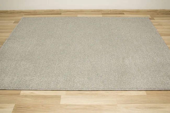 Metrážny koberec Sicily 375 sivý