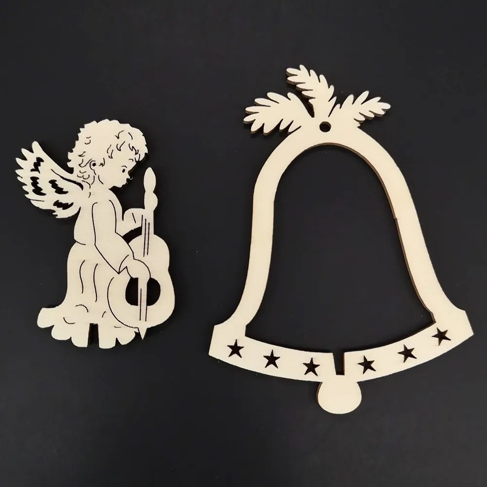 AMADEA Drevená ozdoba 3D zvonček - anjel s basou 9 cm