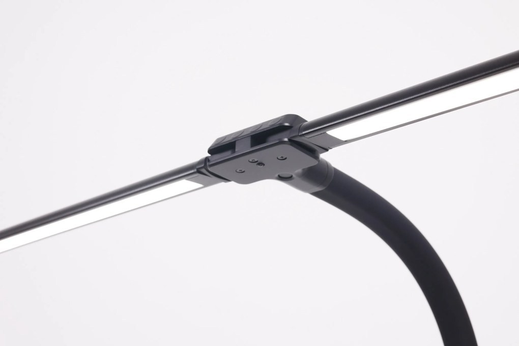 Stolná LED lampa FILO, svorka, USB, diaľkový ovládač