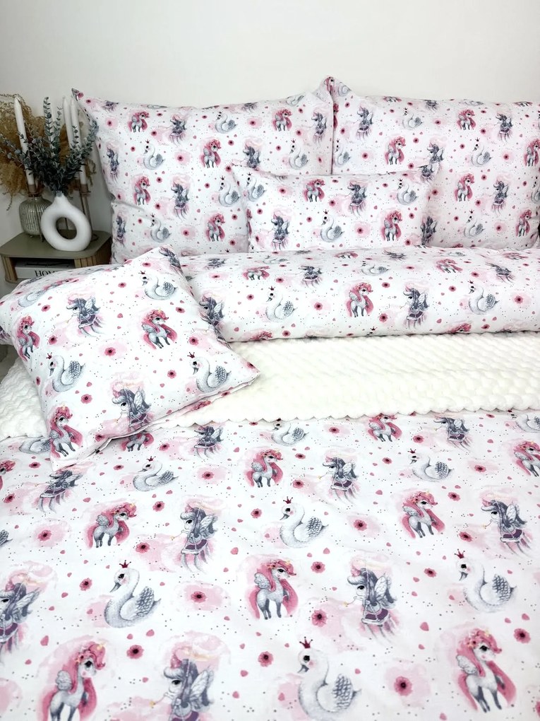 INTERMEDIC SK Obliečky Jednorožec a Labuť 140x200/70x90 cm bavlnené na zips