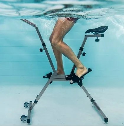 Bazénový bicykel pre kondičné cvičenie vo vode AQUABIKE