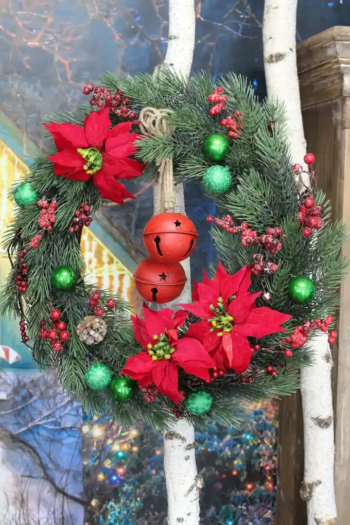 Červený vianočný veniec na dvere "Roľničky" 50cm | BIANO