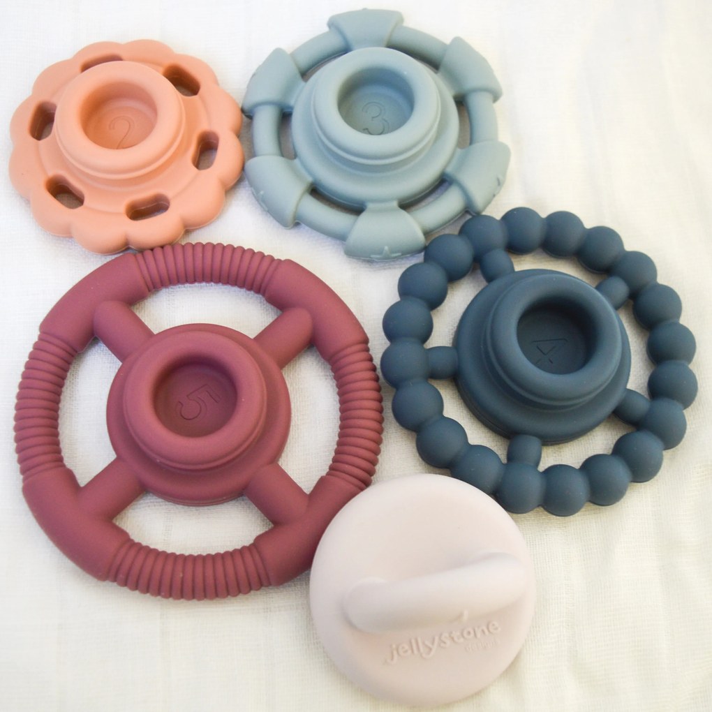 Skladacia pyramída s hryzadielkami, zemitá