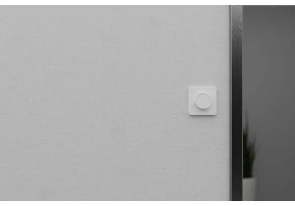 TESLA Smart - Inteligentný otočný stmievač 220W/230V Wi-Fi