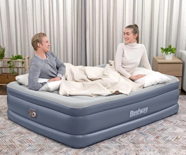 Nafukovací matrac Bestway 6713I so vzduchovou pumpou 152x203x51 cm