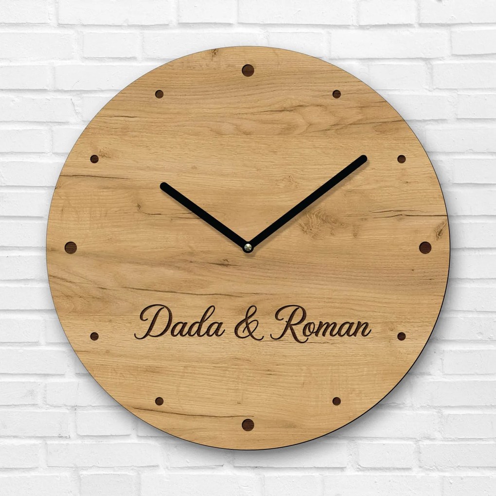 DUBLEZ | Personalizované drevené hodiny s menami