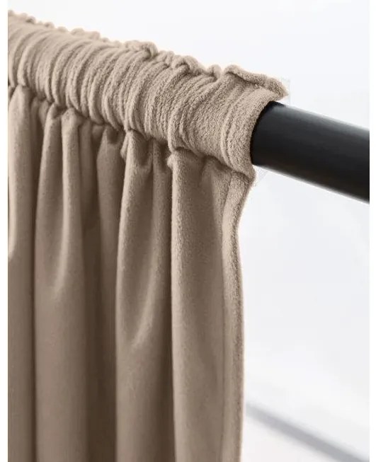 Svetlohnedý zatemňovací záves VELVET 140x250 cm Zavesenie: Kovové krúžky