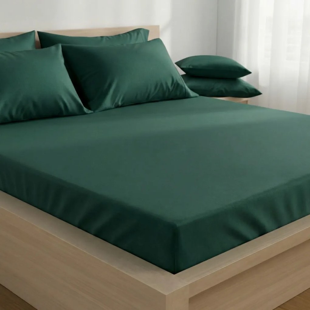Kvalitex Saténové prestieradlo s gumou tmavozelená, 160 x 200 cm