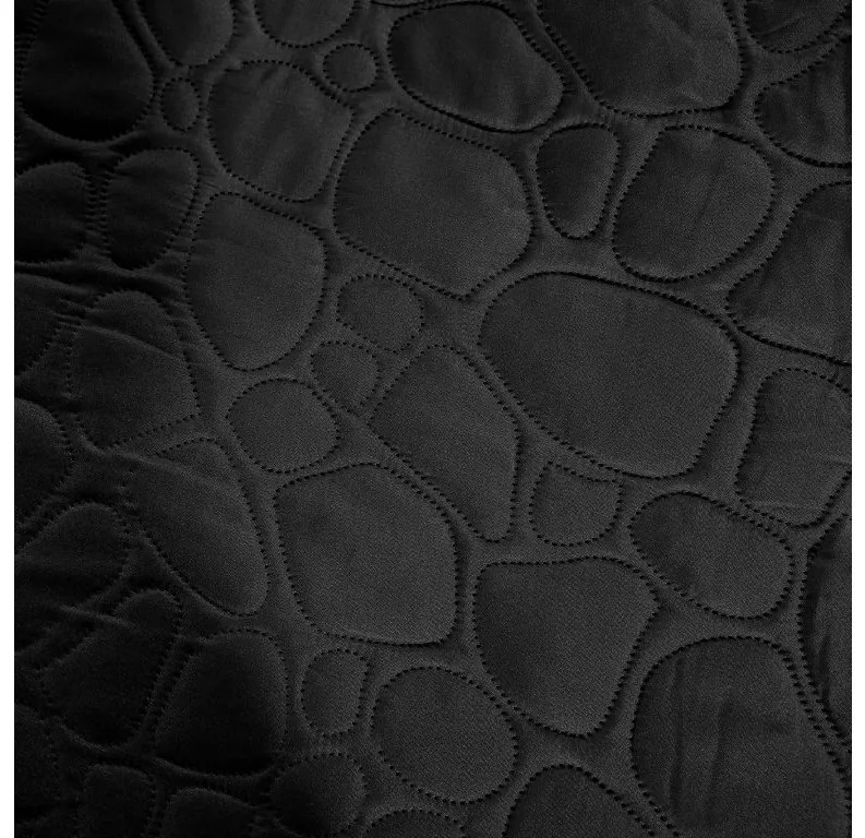 Čierny prehoz na posteľ so vzorom STONE Rozmer: 170 x 210 cm