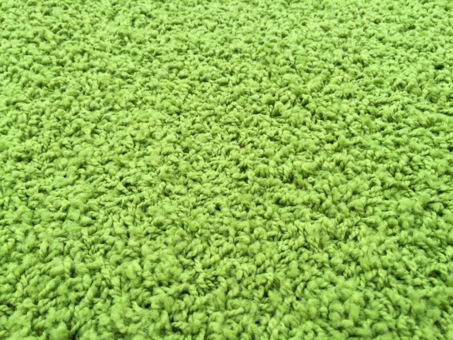 Vopi koberce Metrážový koberec Color Shaggy zelený - Rozměr na míru s obšitím cm