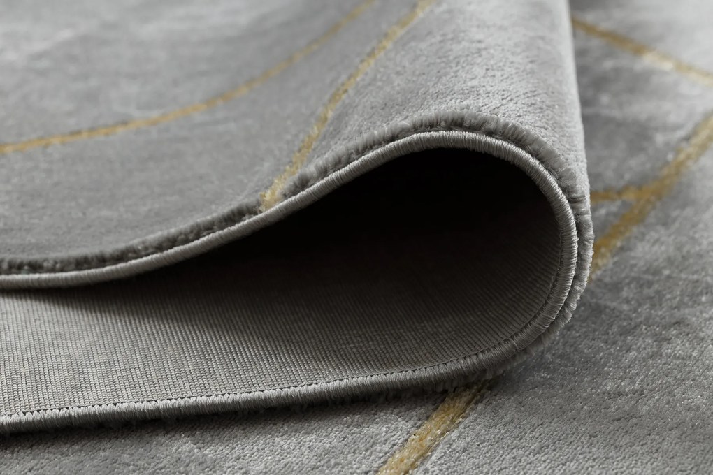 Koberec EMERALD exkluzívne 1012 glamour, štýlový geometrický, mramor sivo / zlatý