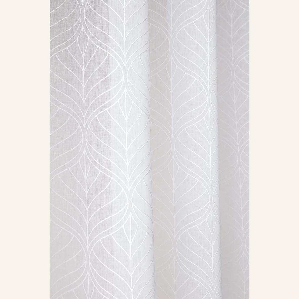 Záclona La Rossa bielej farby so stiebornými priechodkami 140 x 240 cm