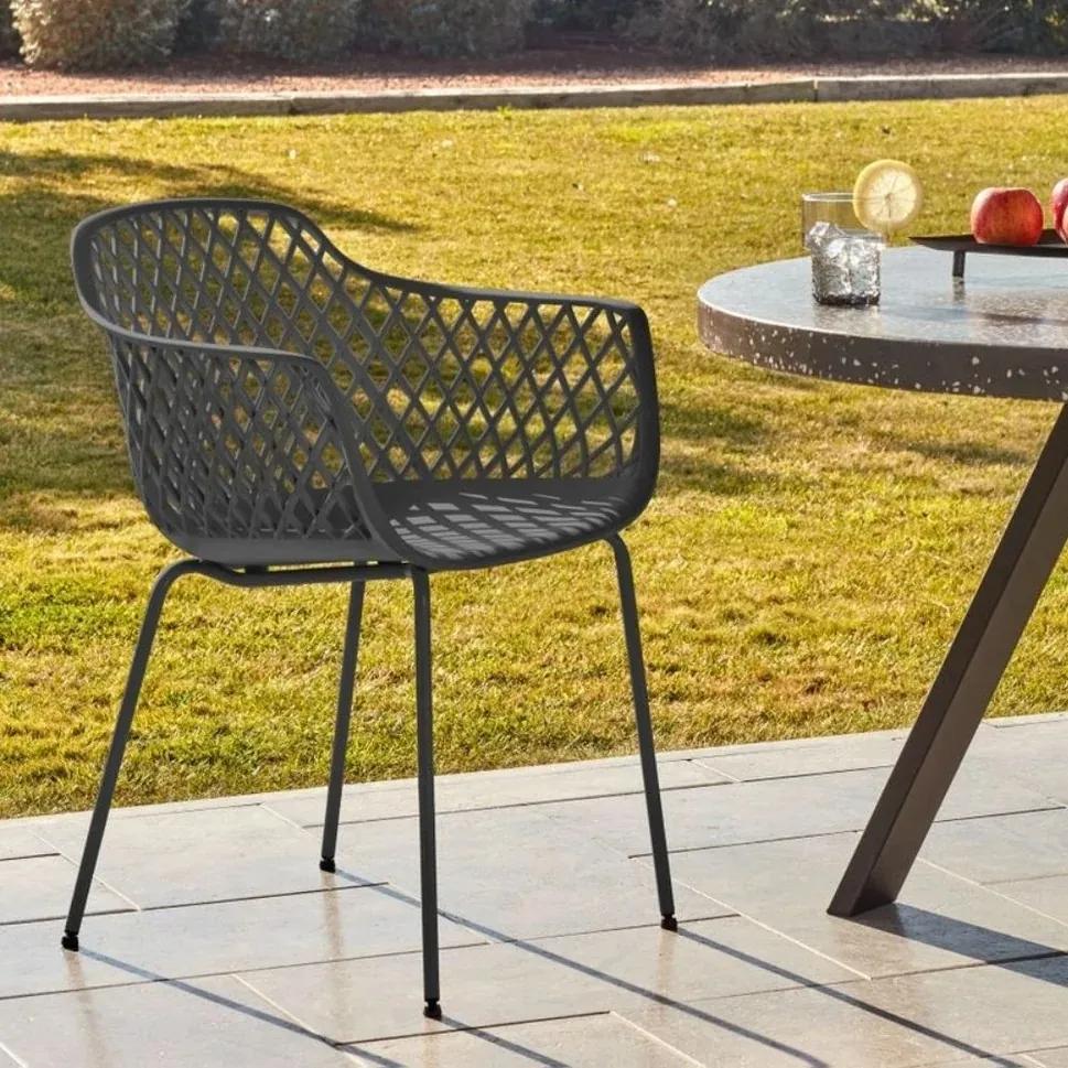 Moderná záhradná stolička QUINN z polypropylénu - grafitová
