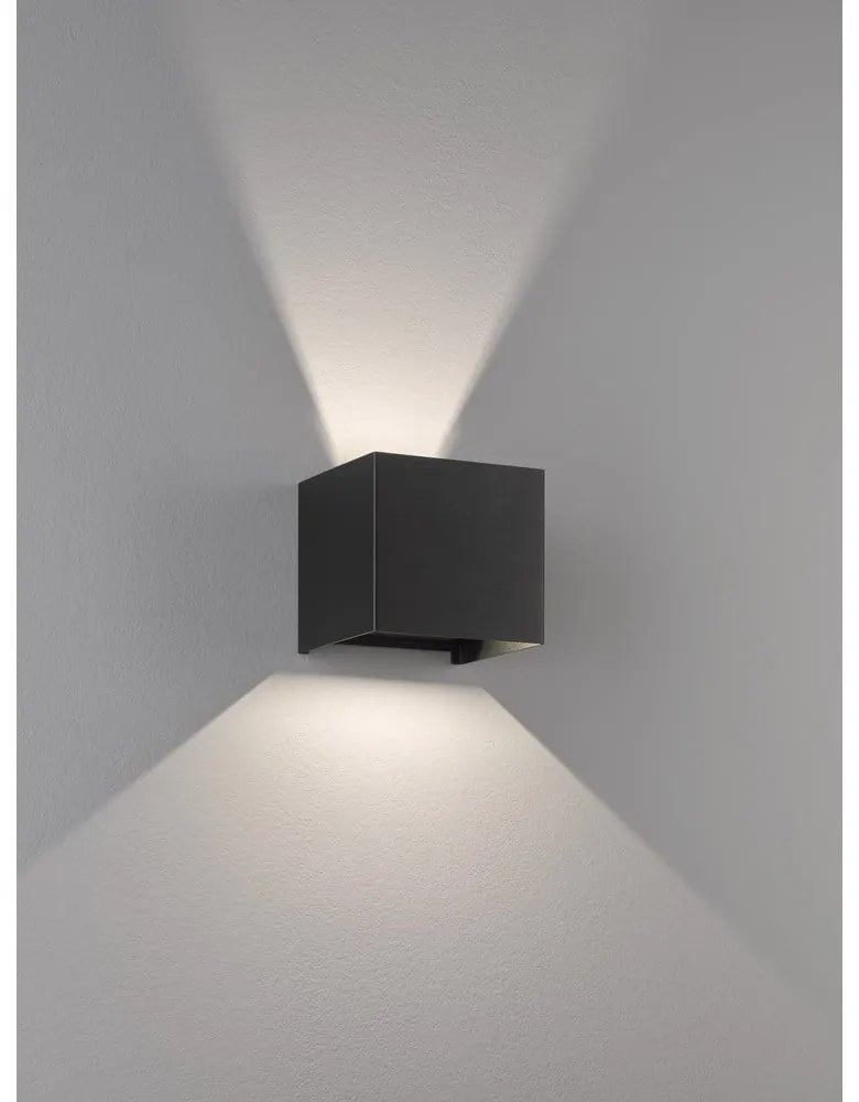 Čierne LED nástenné svietidlo - Fischer & Honsel