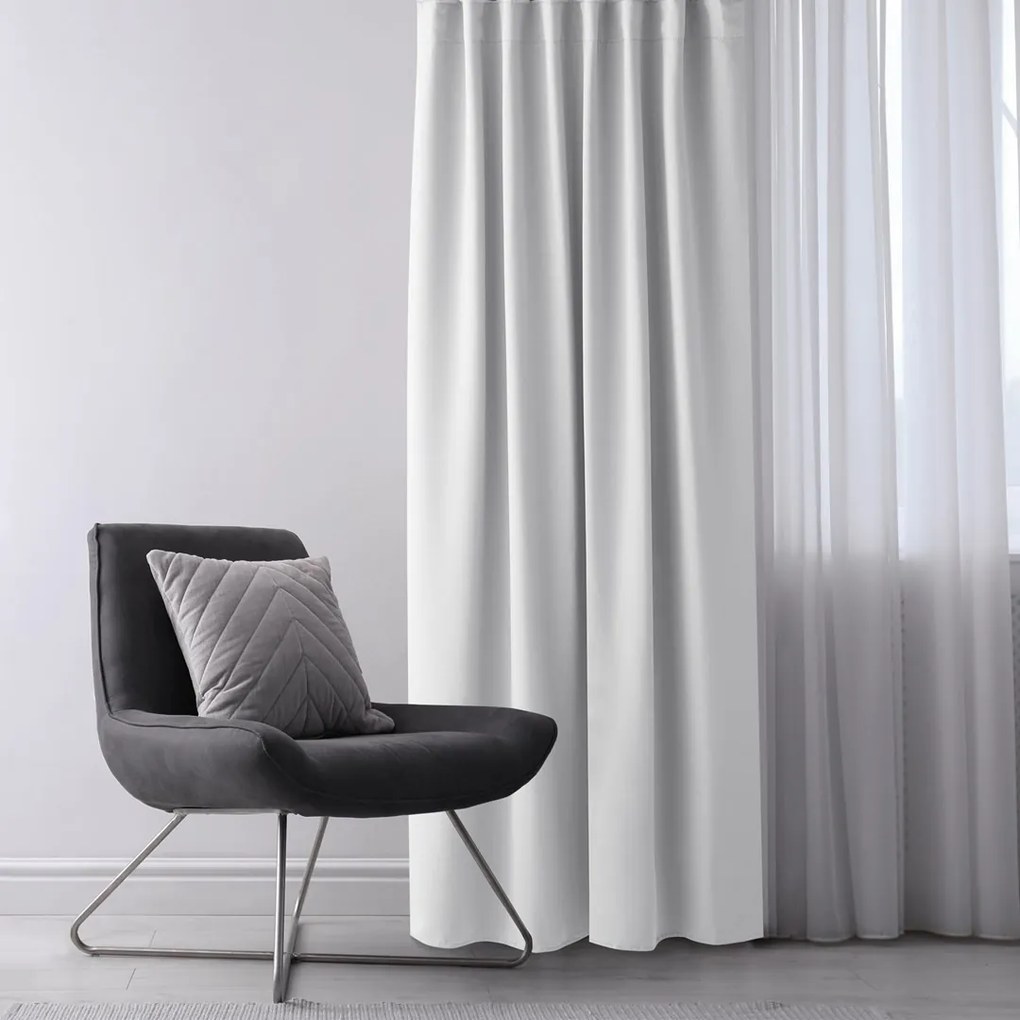 Záves AmeliaHome Blackout s multifunkčnou páskou 140x270 cm biely
