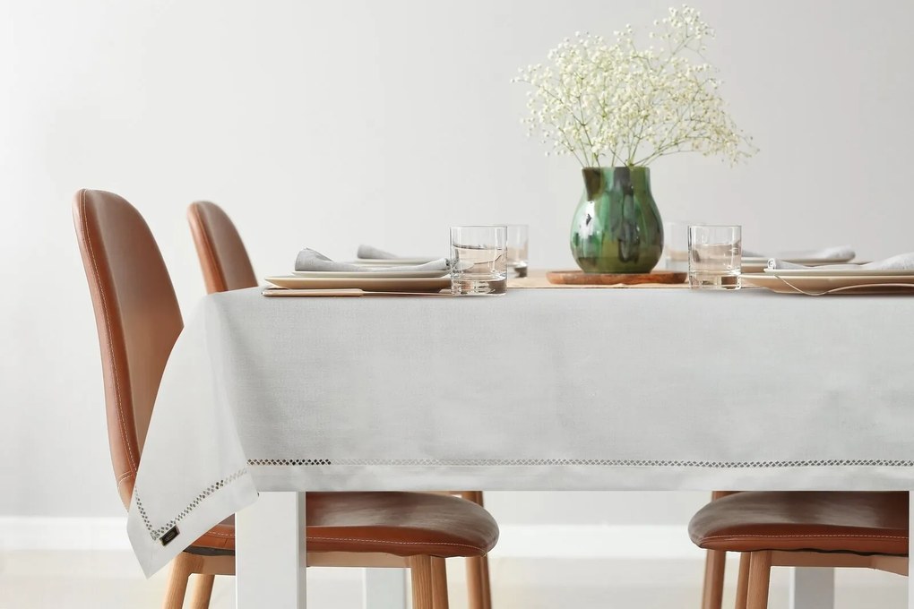 OBRUS EMILY 140X180 CM BIELY