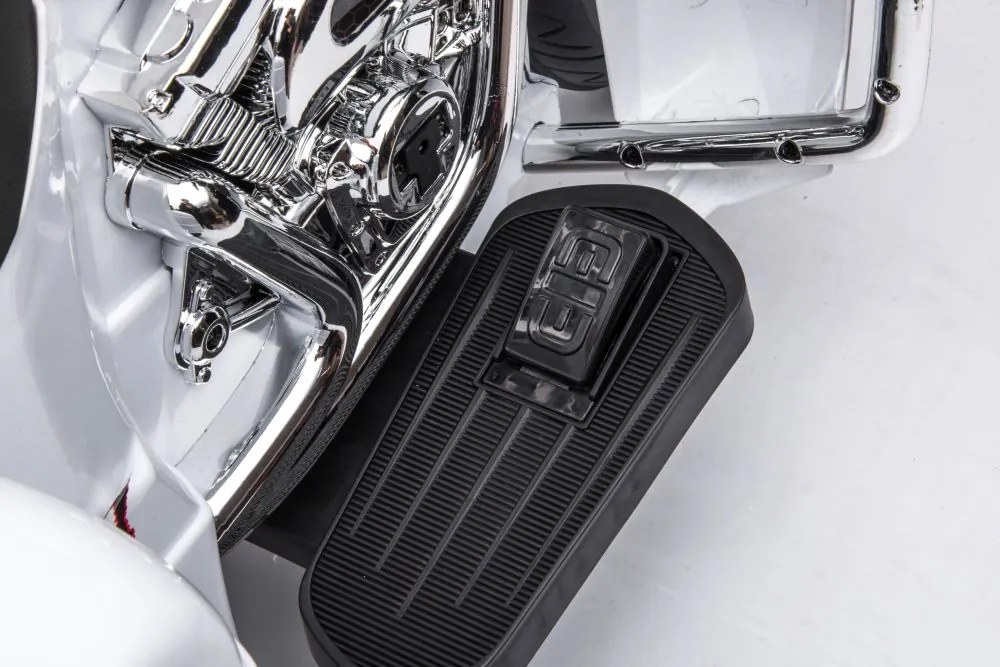 Nabíjacia trojkolesová motorka Goldwing White