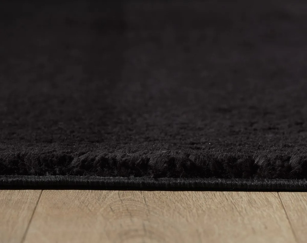 Ayyildiz Kusový koberec CATWALK 2600, Čierna Rozmer koberca: 140 x 200 cm